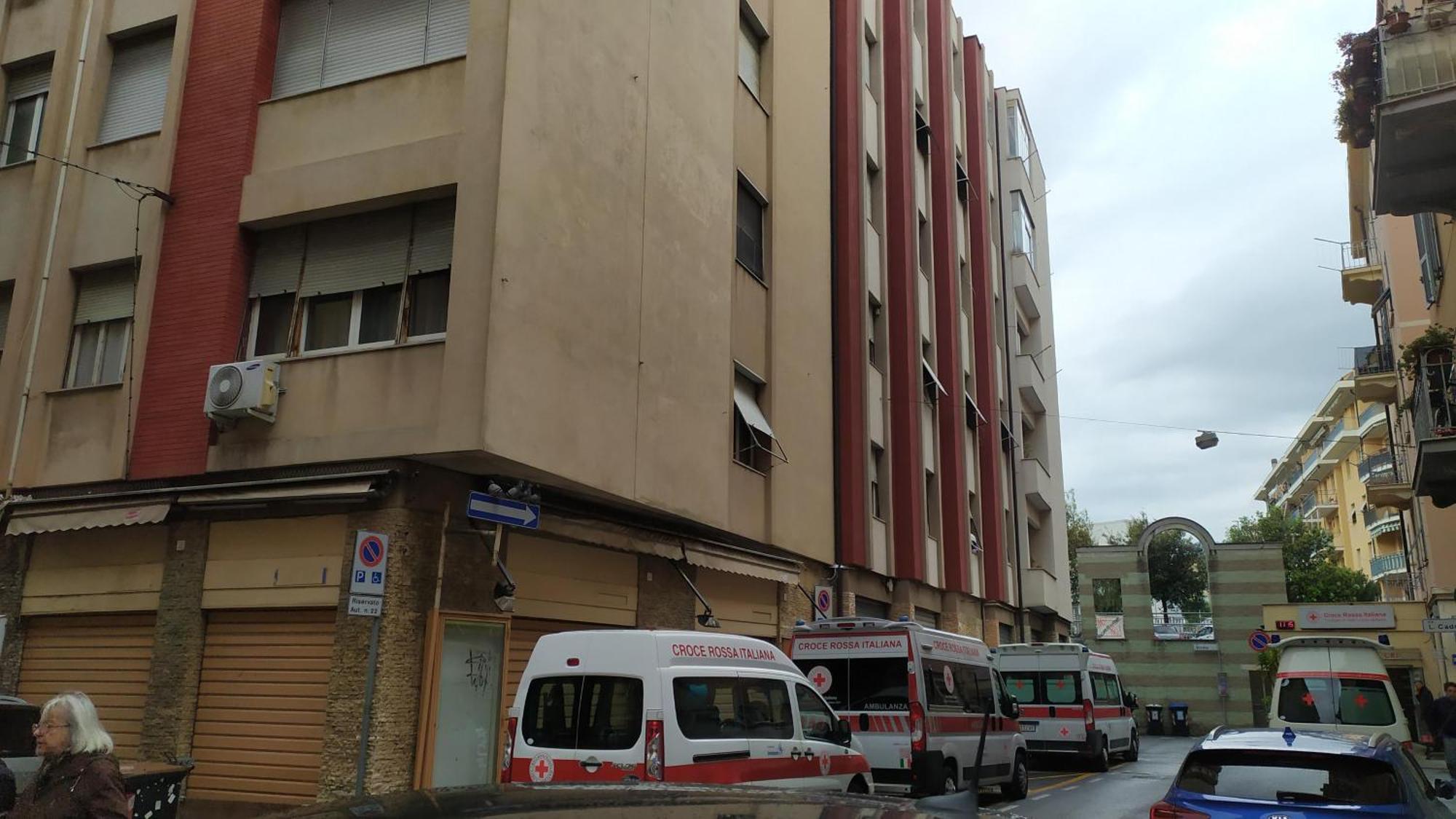 Homebetty Vado Ligure Extérieur photo